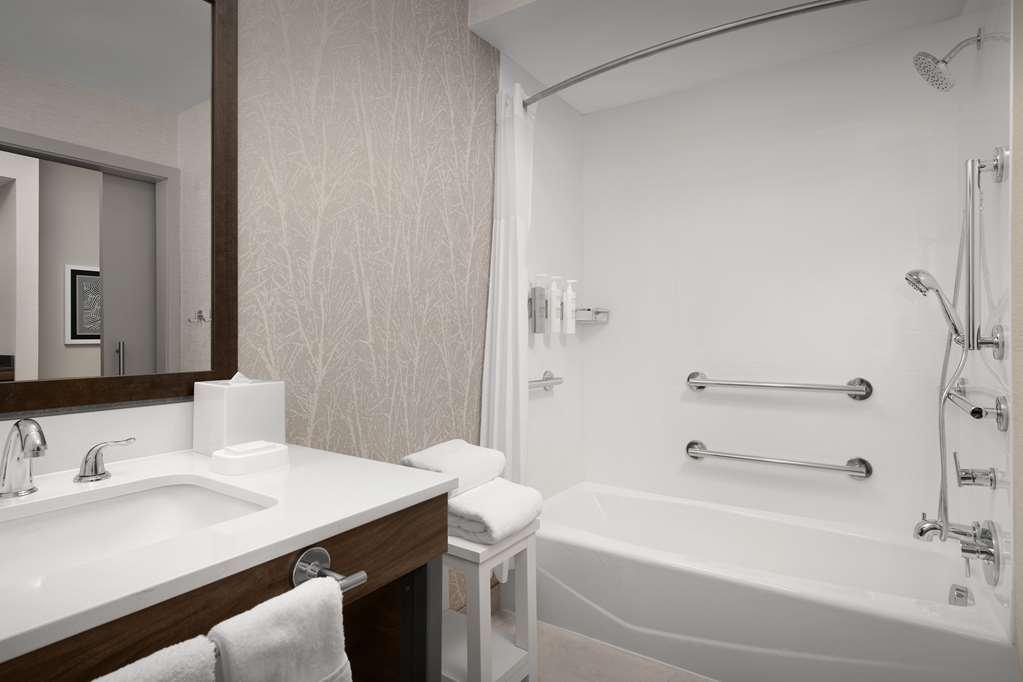 Hampton Inn & Suites Paso Robles Room photo