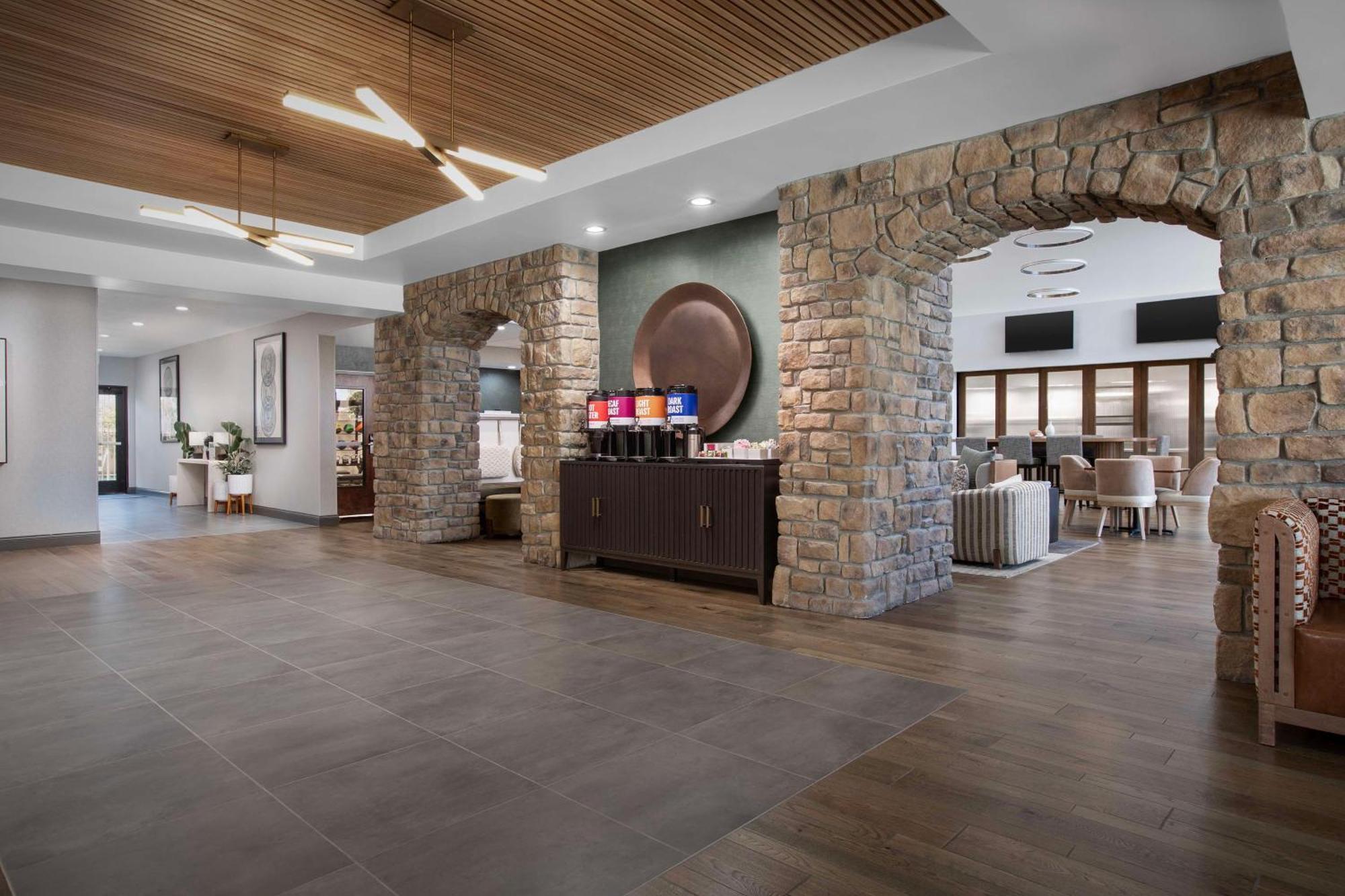 Hampton Inn & Suites Paso Robles Exterior photo