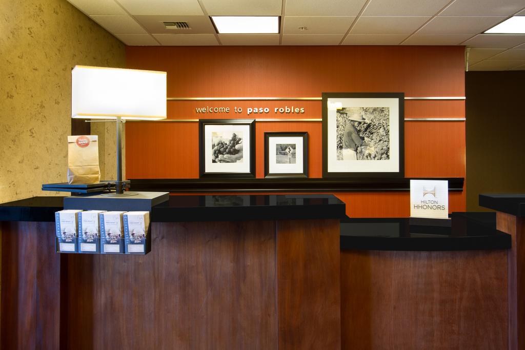 Hampton Inn & Suites Paso Robles Interior photo
